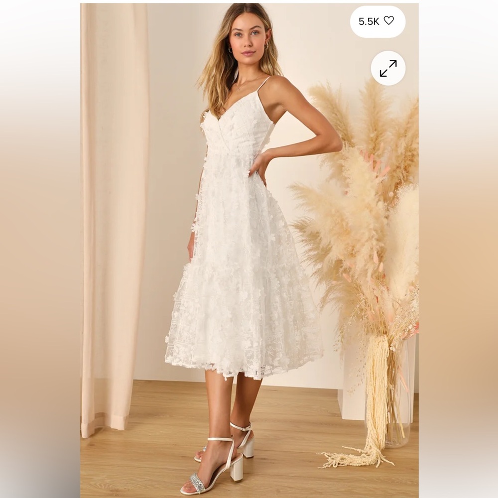 NWT Lulu’s White Midi Tulle Dress with Floral Stitching and 3D Floral Applique